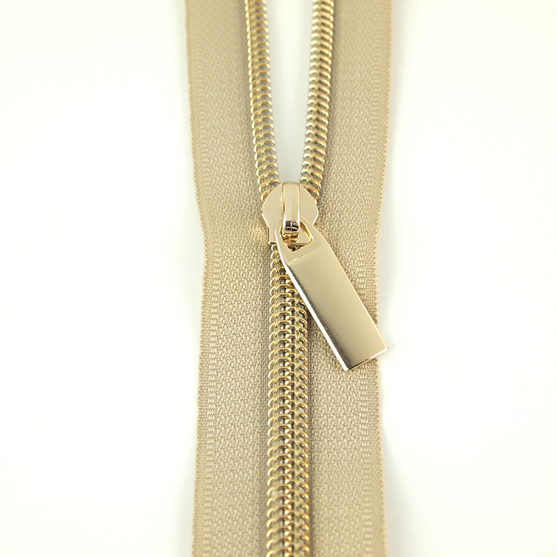 Zipper Beige/Gold 9 Pulls/3yds