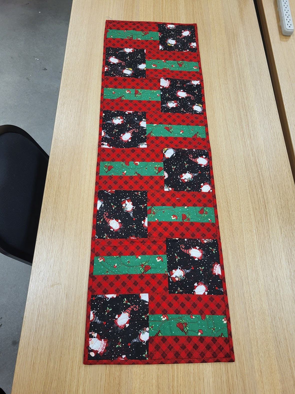 Gnome Table Runner Kit