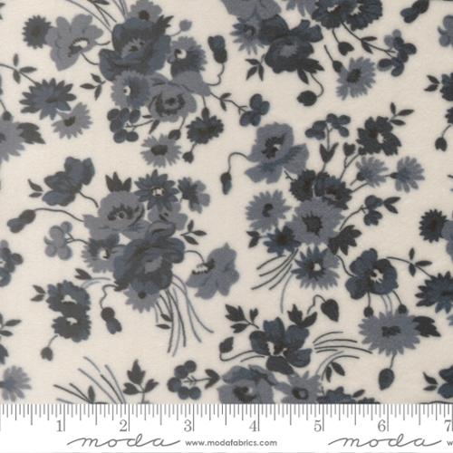 Somerset Florals Cream Navy- Nantucket Summer Cuddle