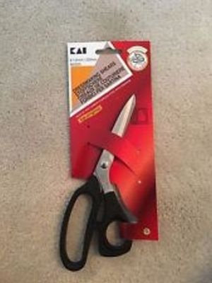 Kai 8 1/2" Dressmaker Shears