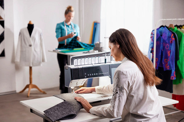 PFAFF® creative performance 950 ~ Sewing & Embroidery Machine